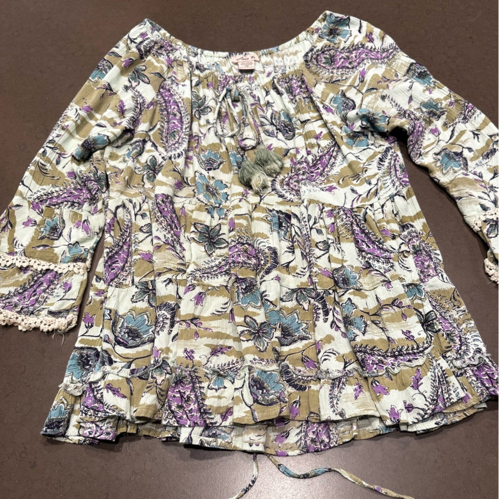 Lola P Floral Boho Blouse with Tassel Detail Sz: M